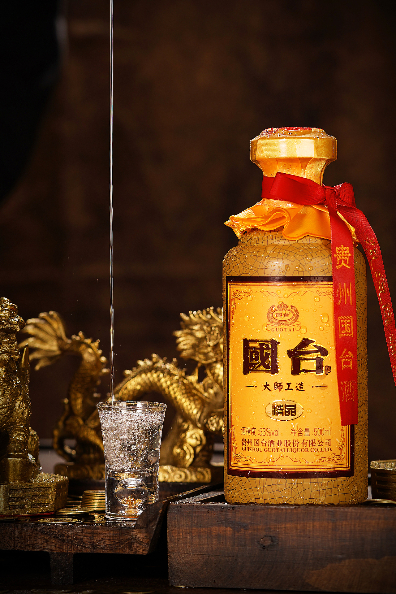 白酒拍摄国台大师工造精品酱香酒