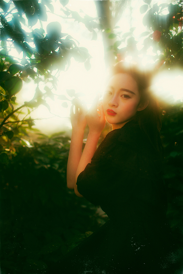 与光相恋（图ZMTUxMzI2NzY=） - 人像摄影 - 站酷设计师姬卡原创素材 - 站酷ZCOOL