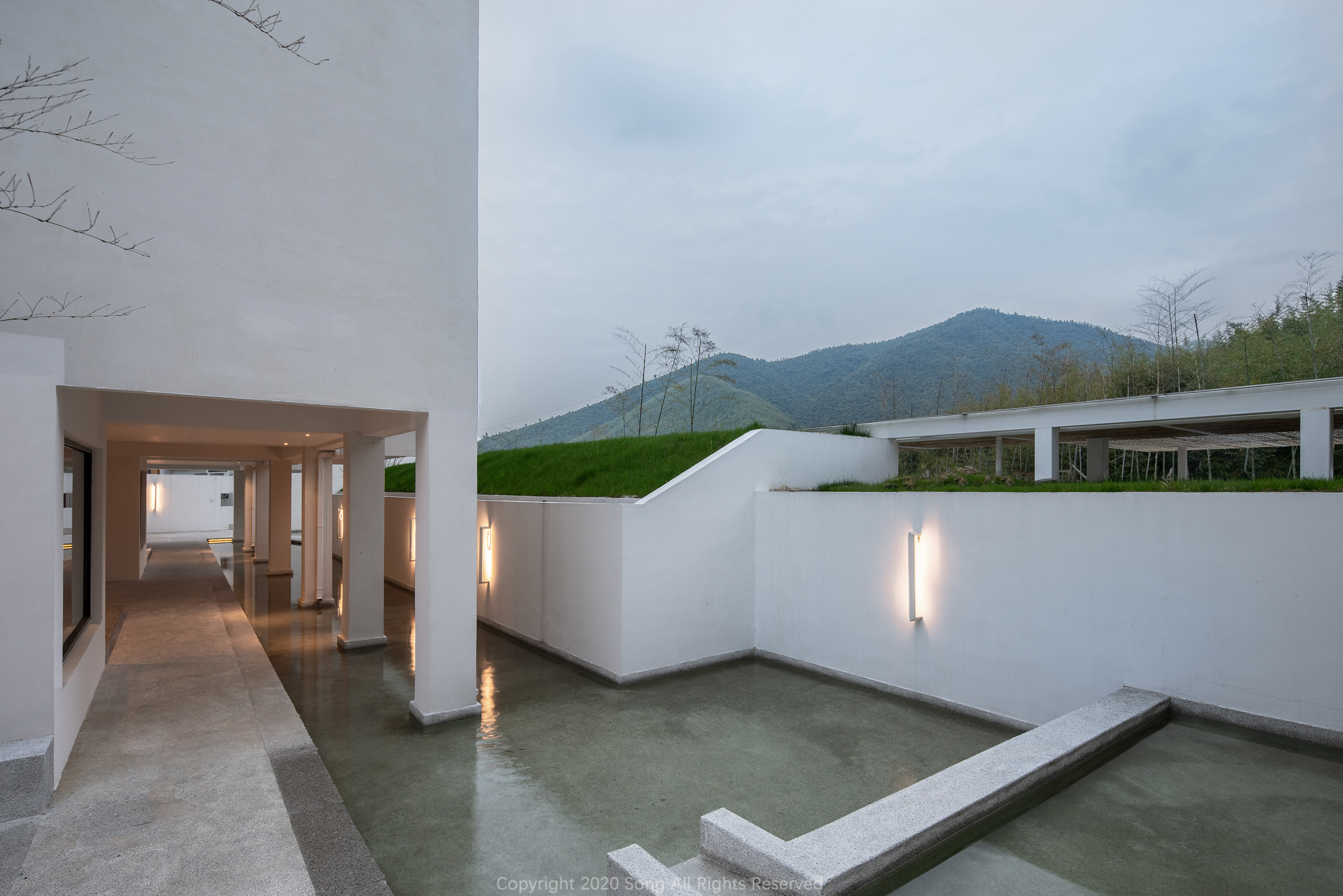 民宿|七栋山里的白房子