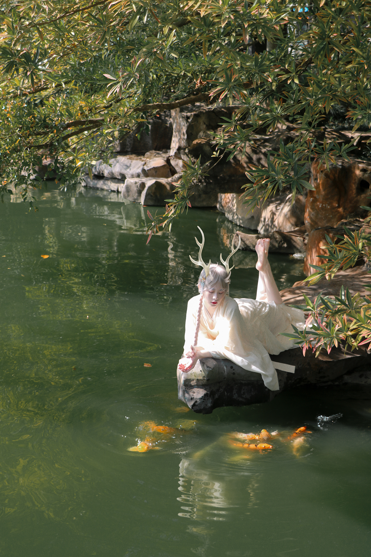 原创漫画《幻弥》戎雪cos（图ZMzIxMTA4OTY4） - 人像摄影 - 站酷设计师画漫的kwhite原创素材 - 站酷ZCOOL