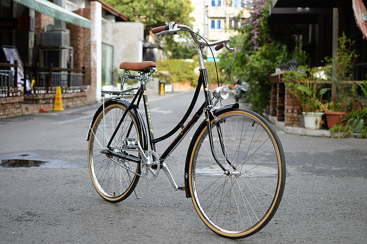 凤凰弯梁女士28自行车改装内三速复古自行车