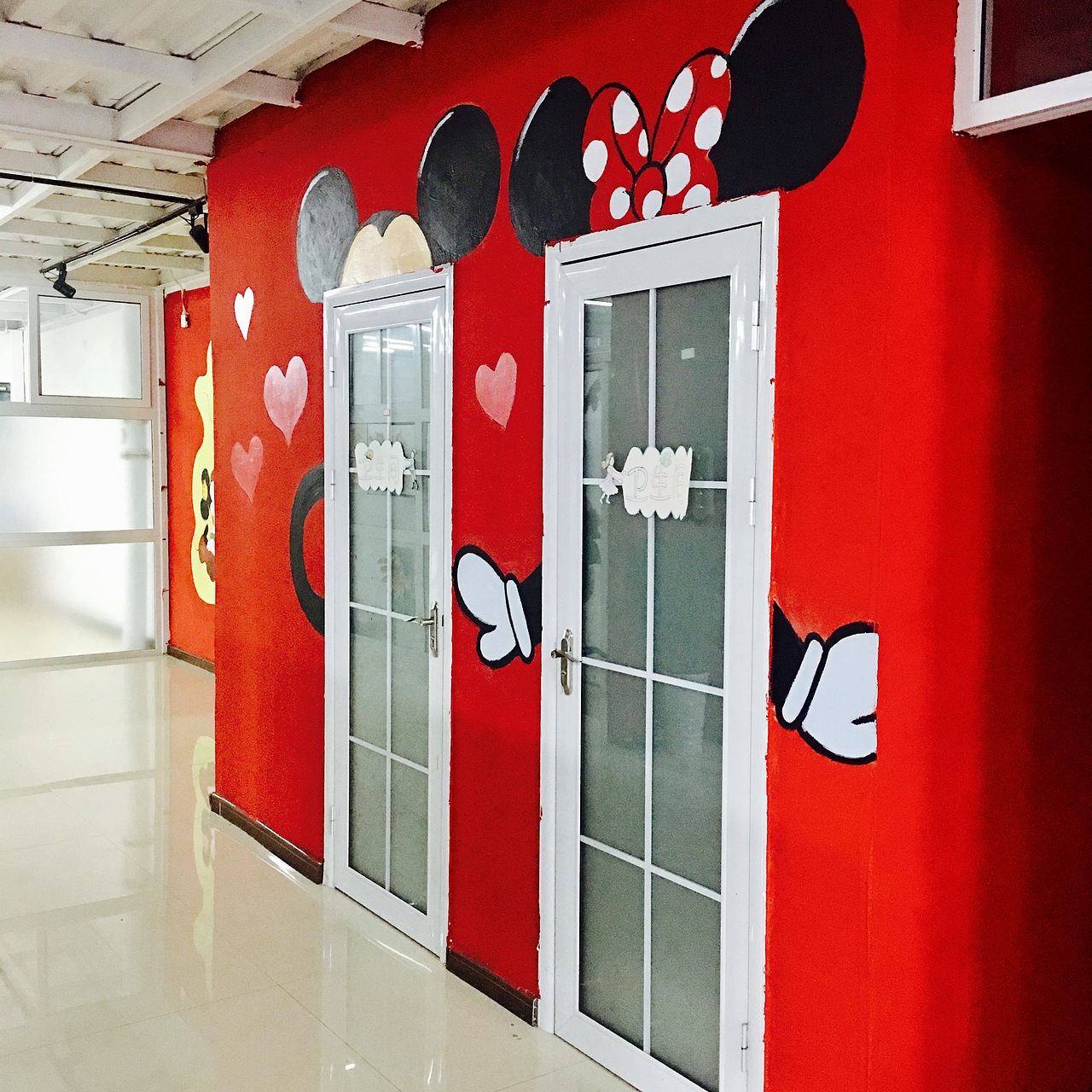 美术机构——米奇元素墙绘