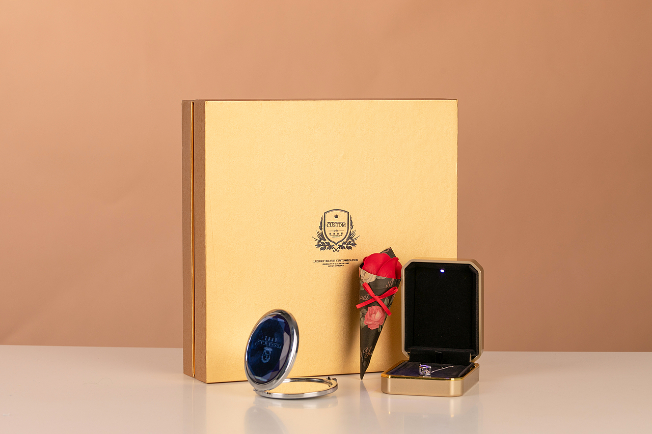 钻石项链首饰礼盒（图ZMjY0Njg1OTAw） - 产品摄影 - 站酷设计师电商视觉服务商原创素材 - 站酷ZCOOL