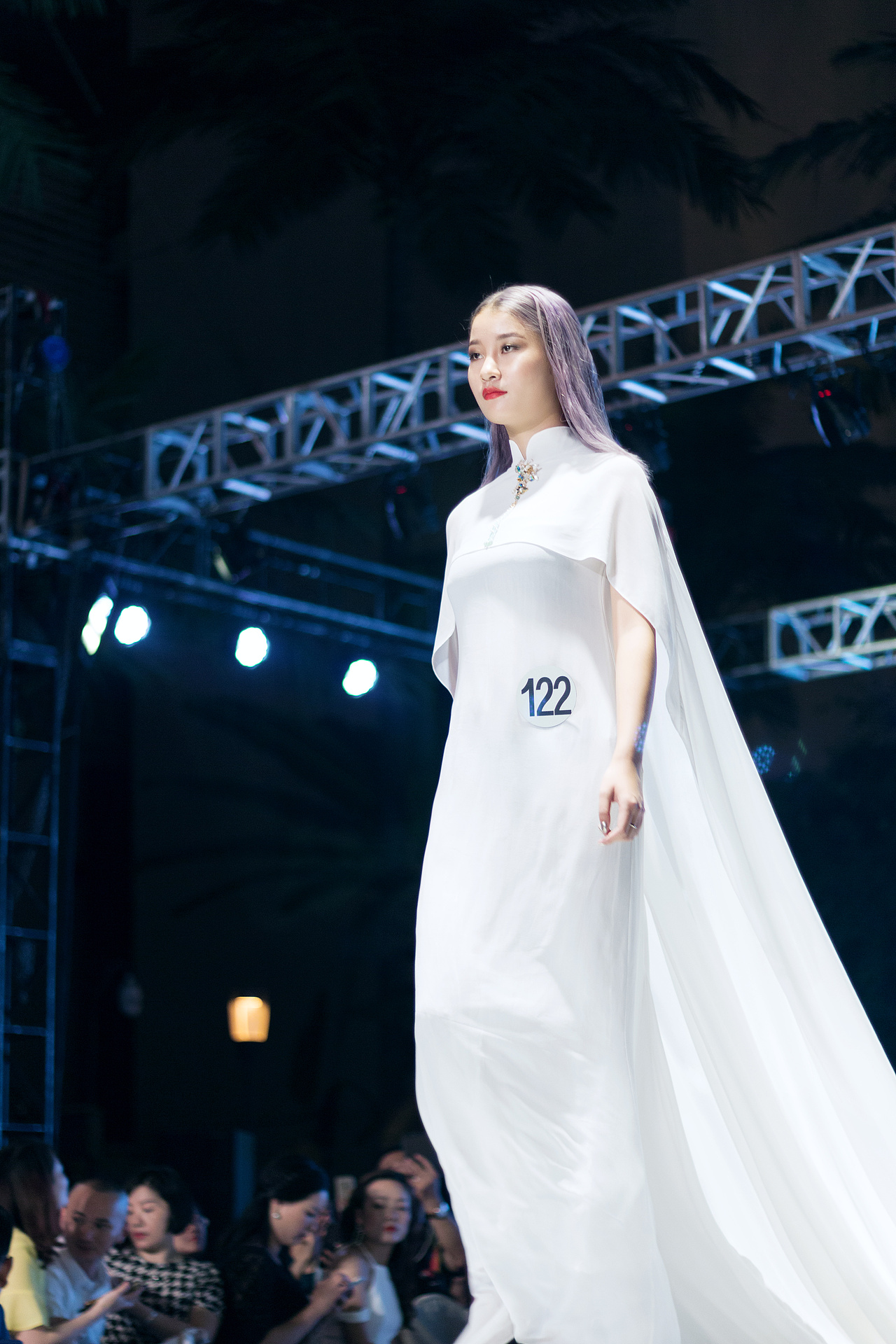 2017世界职业模特大赛爱裳惊艳