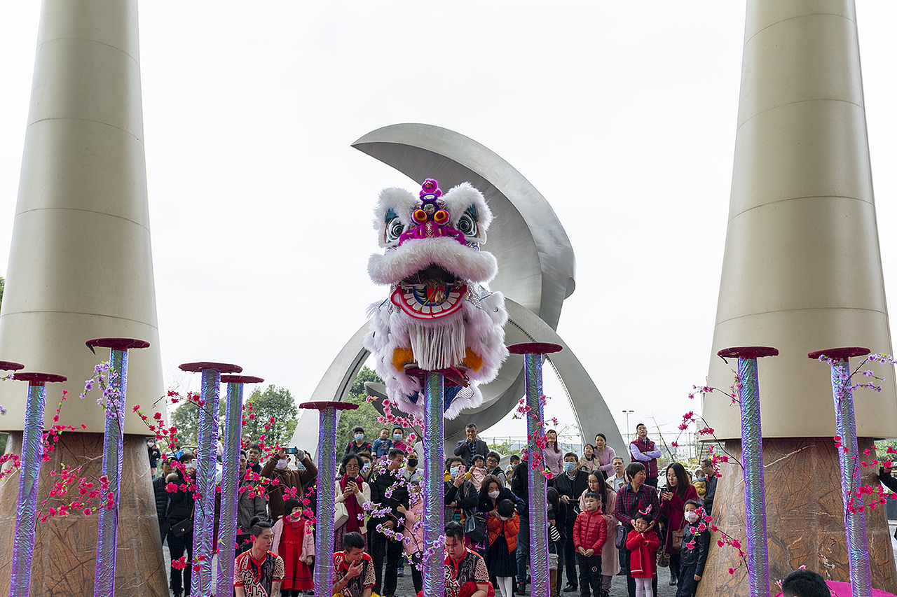 春节｜舞狮（图ZMjAwOTU1OTc2） - 人文/纪实摄影 - 站酷设计师垃圾中的战斗机原创素材 - 站酷ZCOOL