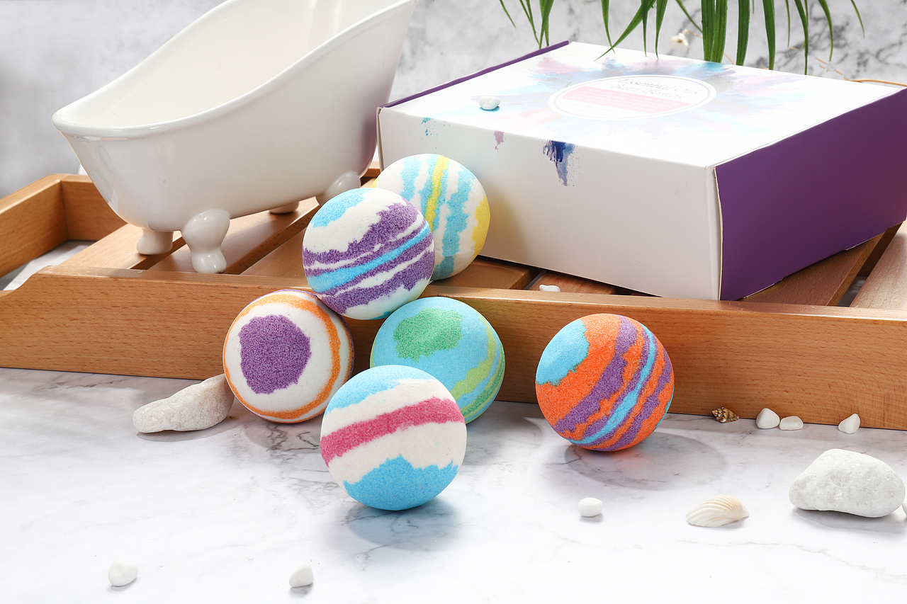 Mishiu品牌彩色浴盐球6球装产品外盒及球体标贴设计（图ZMjE0NzM5MjI4） - 包装 - 站酷设计师月半小面饼原创素材 - 站酷ZCOOL