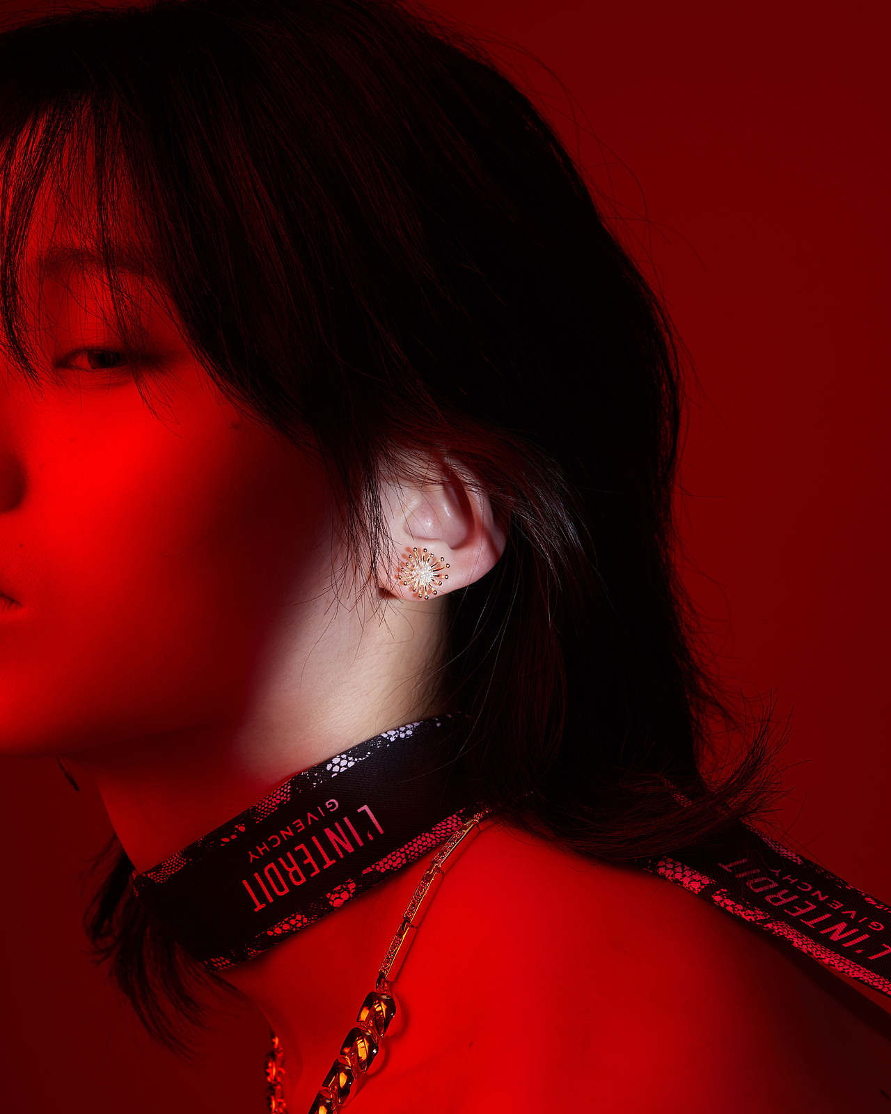 光影人像（圖ZMTcyNTg3NzM2） - 時(shí)尚/藝術(shù)攝影 - 站酷設(shè)計(jì)師攝影師張伍濤原創(chuàng)素材 - 站酷ZCOOL