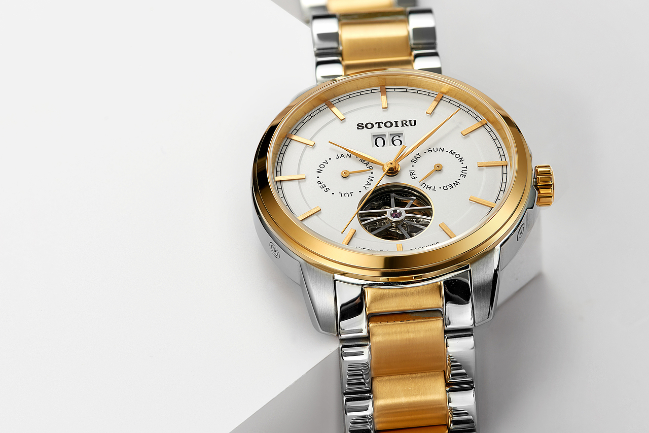 欧图手表,时尚大气!