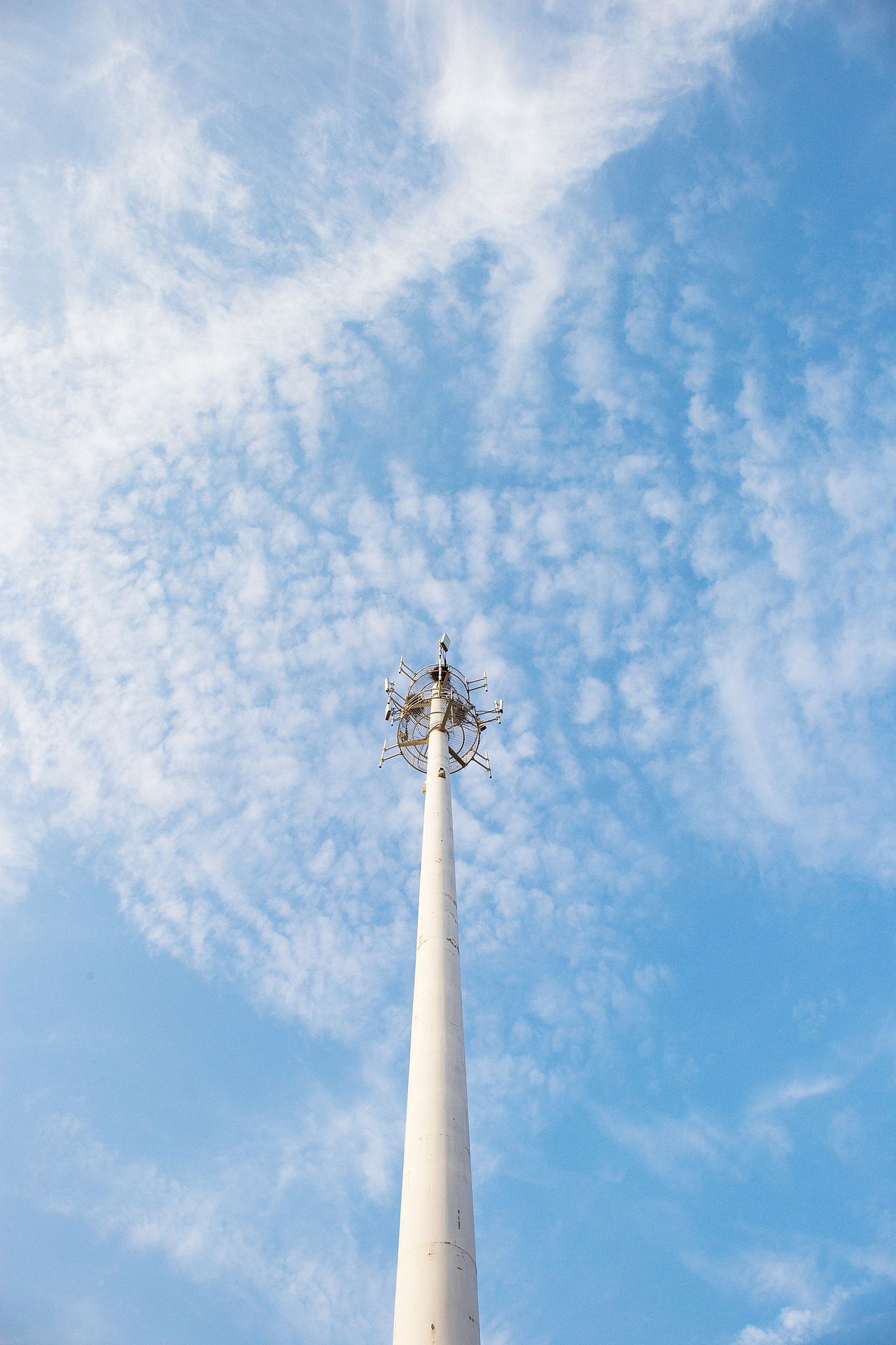 人间不值得（图ZMjA5MjQwOTIw） - 其他摄影 - 站酷设计师没钱只好去作图原创素材 - 站酷ZCOOL