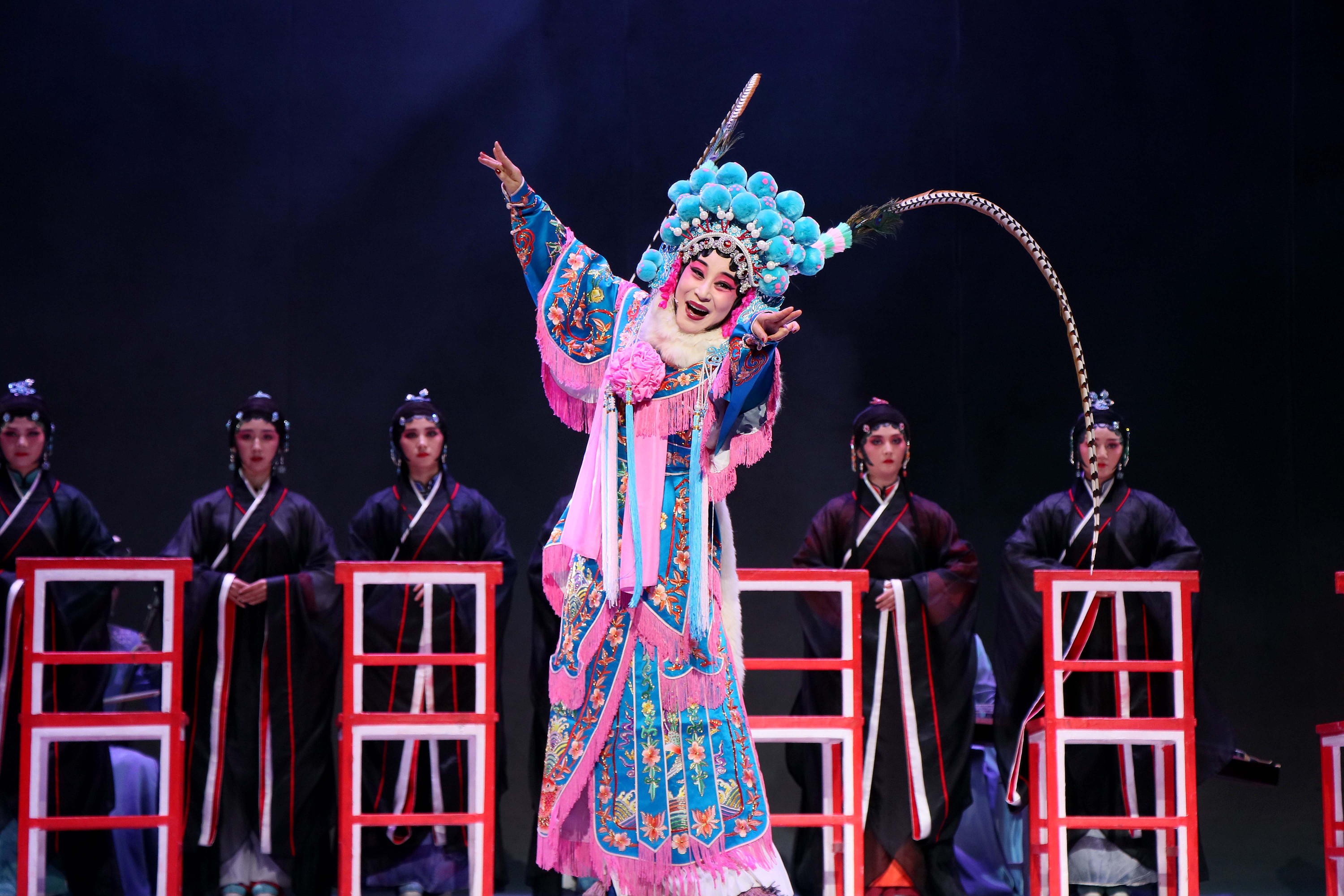 黄梅戏音乐会《唐诗宋词》舞台剧照