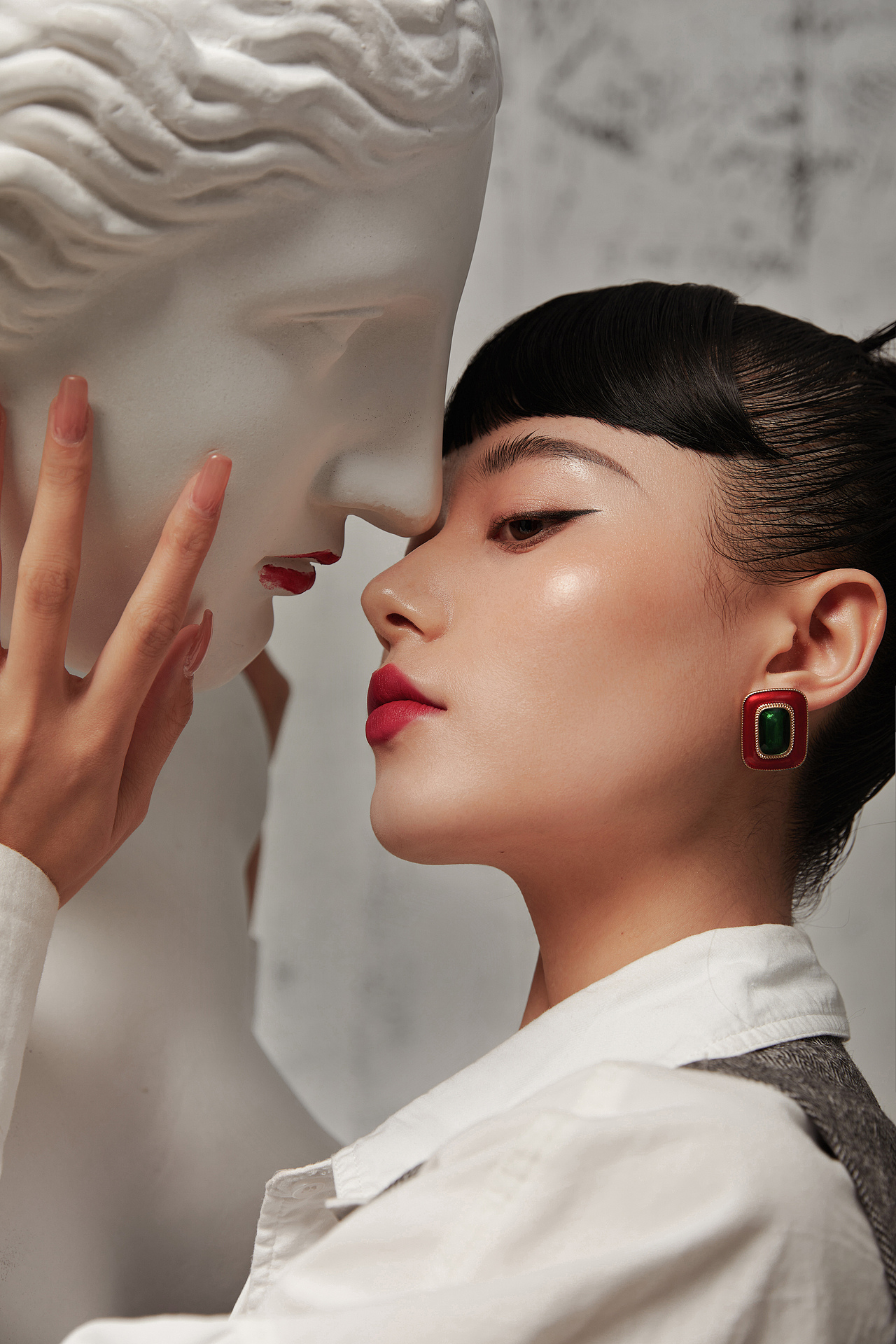 INTO YOU X 马利联名 新锐彩妆与百年画材的碰撞交融（图ZMjQzNjExMzQw） - 产品摄影 - 站酷设计师他是33原创素材 - 站酷ZCOOL