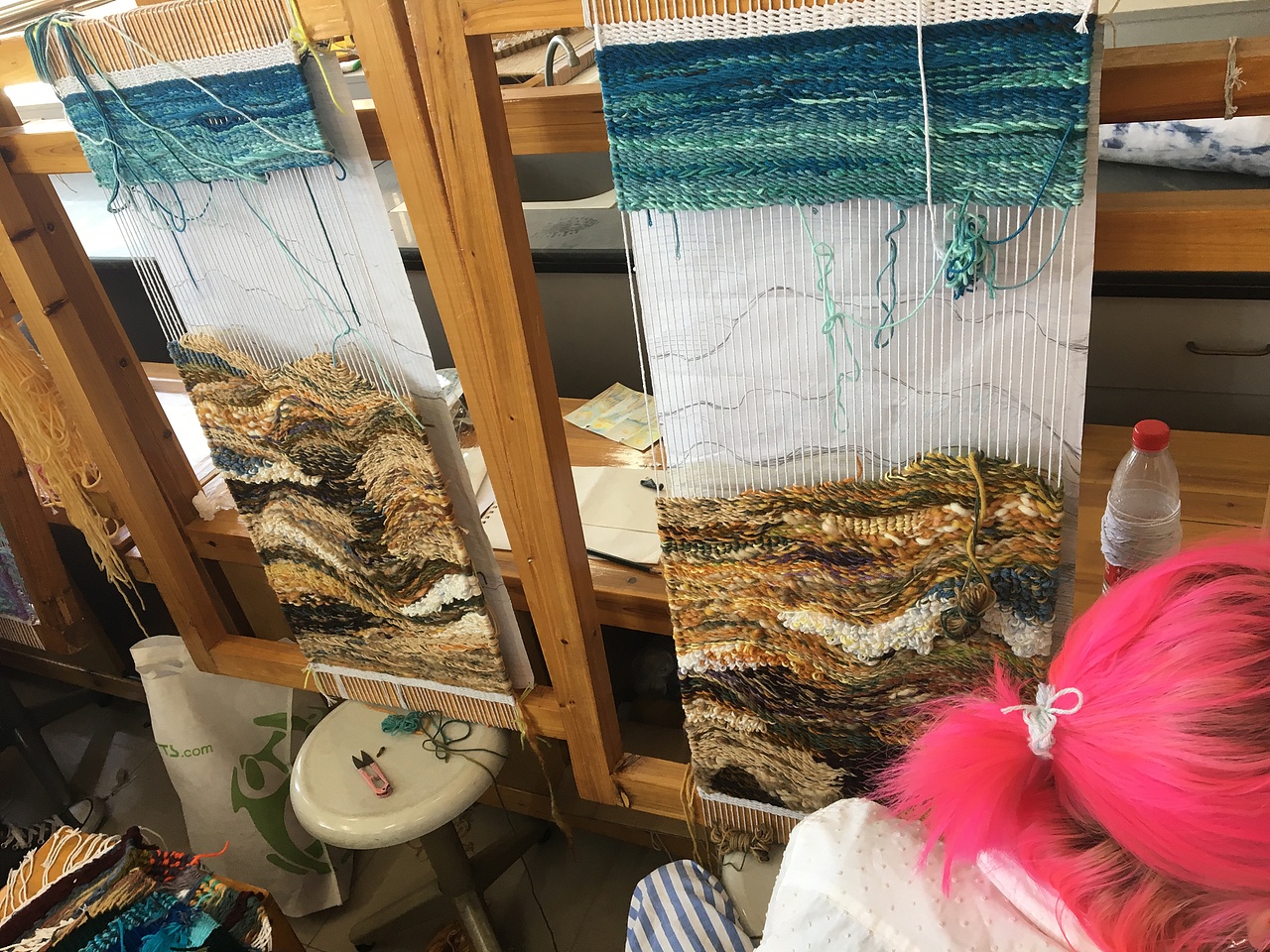 纤维艺术设计纯手工毛线编织系列作品《海浪》