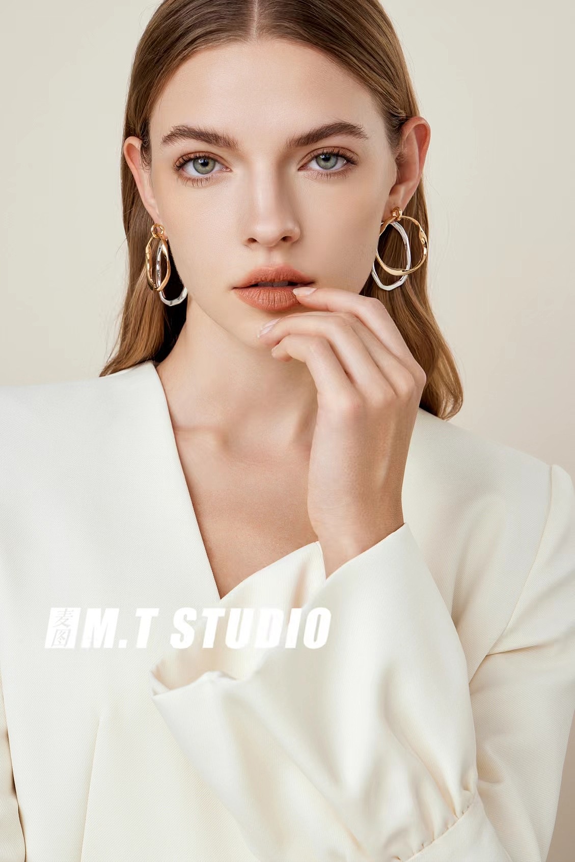 高级感模特饰品