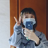 碗碗在认真画画的头像