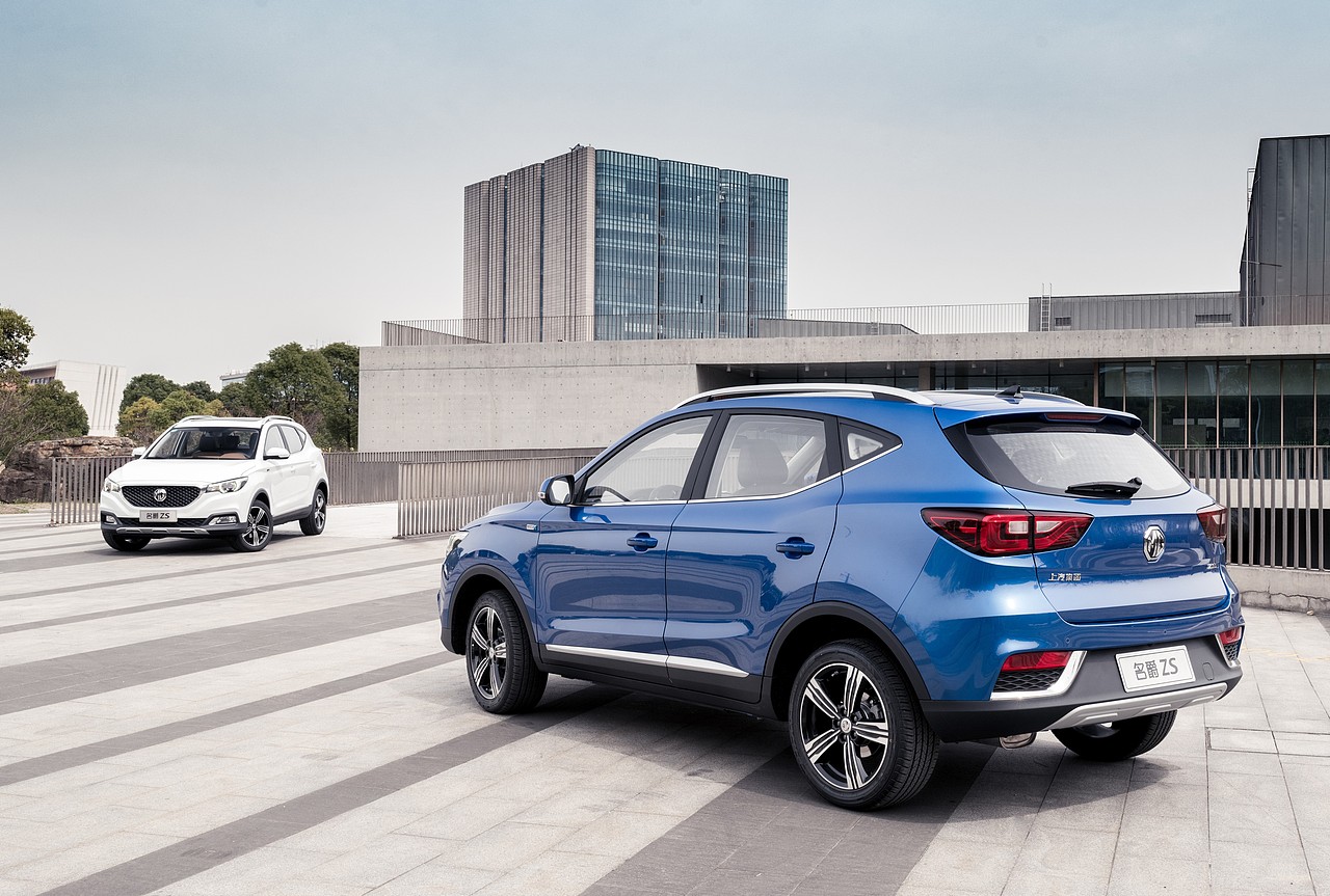 汽车——名爵ZS 车队（图ZODY3MTk5NDA=） - 产品摄影 - 站酷设计师糊叔原创素材 - 站酷ZCOOL