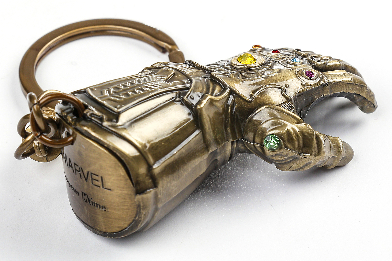 复仇者联盟3无限战争灭霸手套钥匙扣