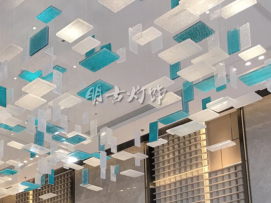 酒店大堂创意玻璃吊灯定制