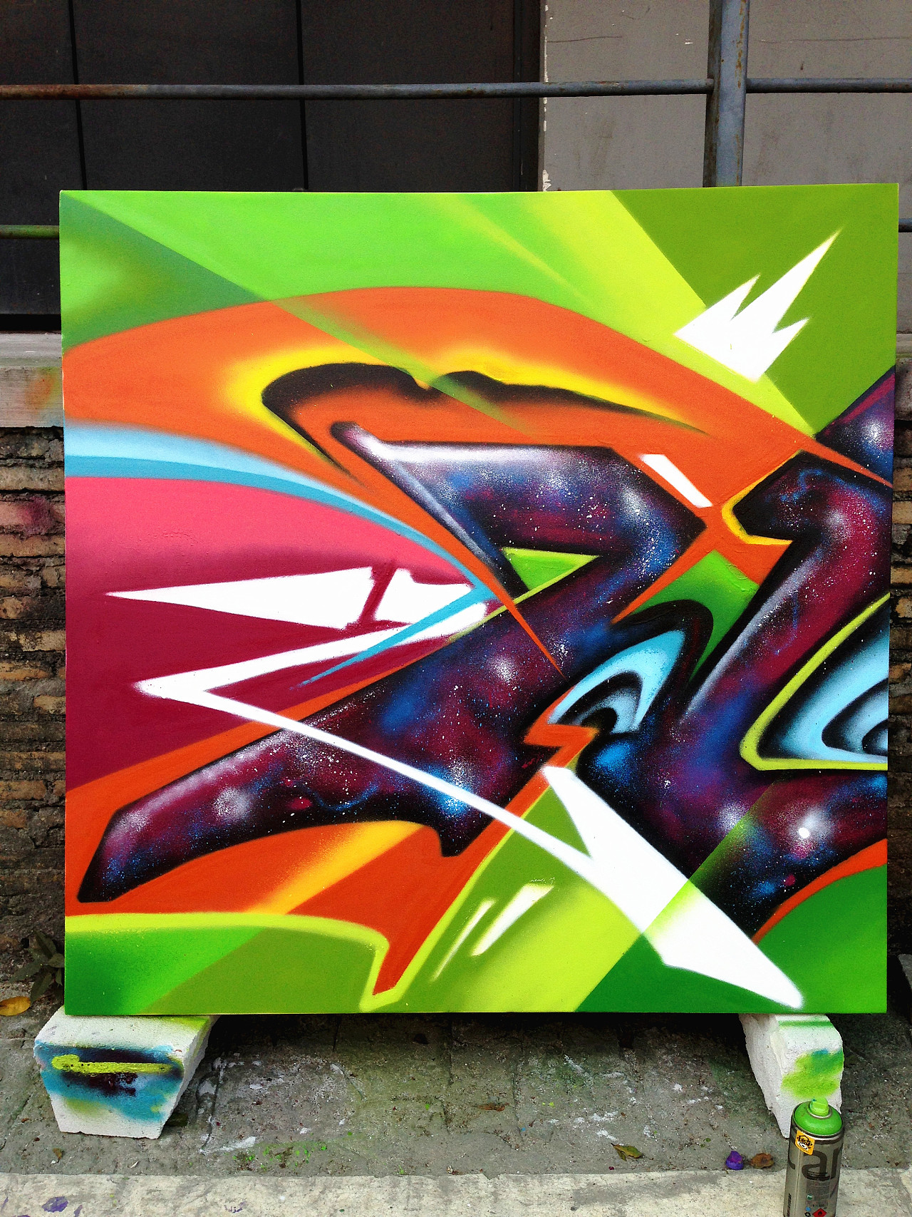 字体一直在飞--涂鸦创作