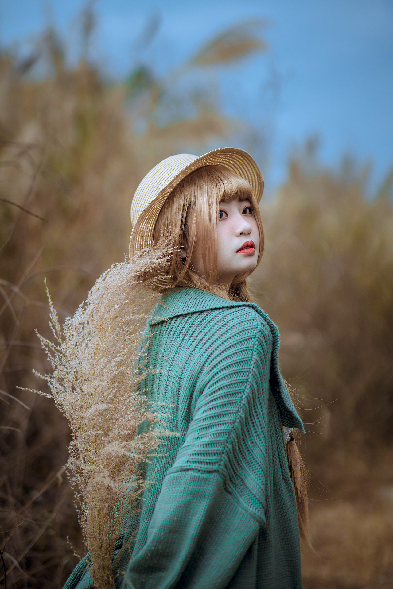 芦苇荡（图ZMTkzMTU4Mzg4） - 人像摄影 - 站酷设计师白日梦大熊菌原创素材 - 站酷ZCOOL