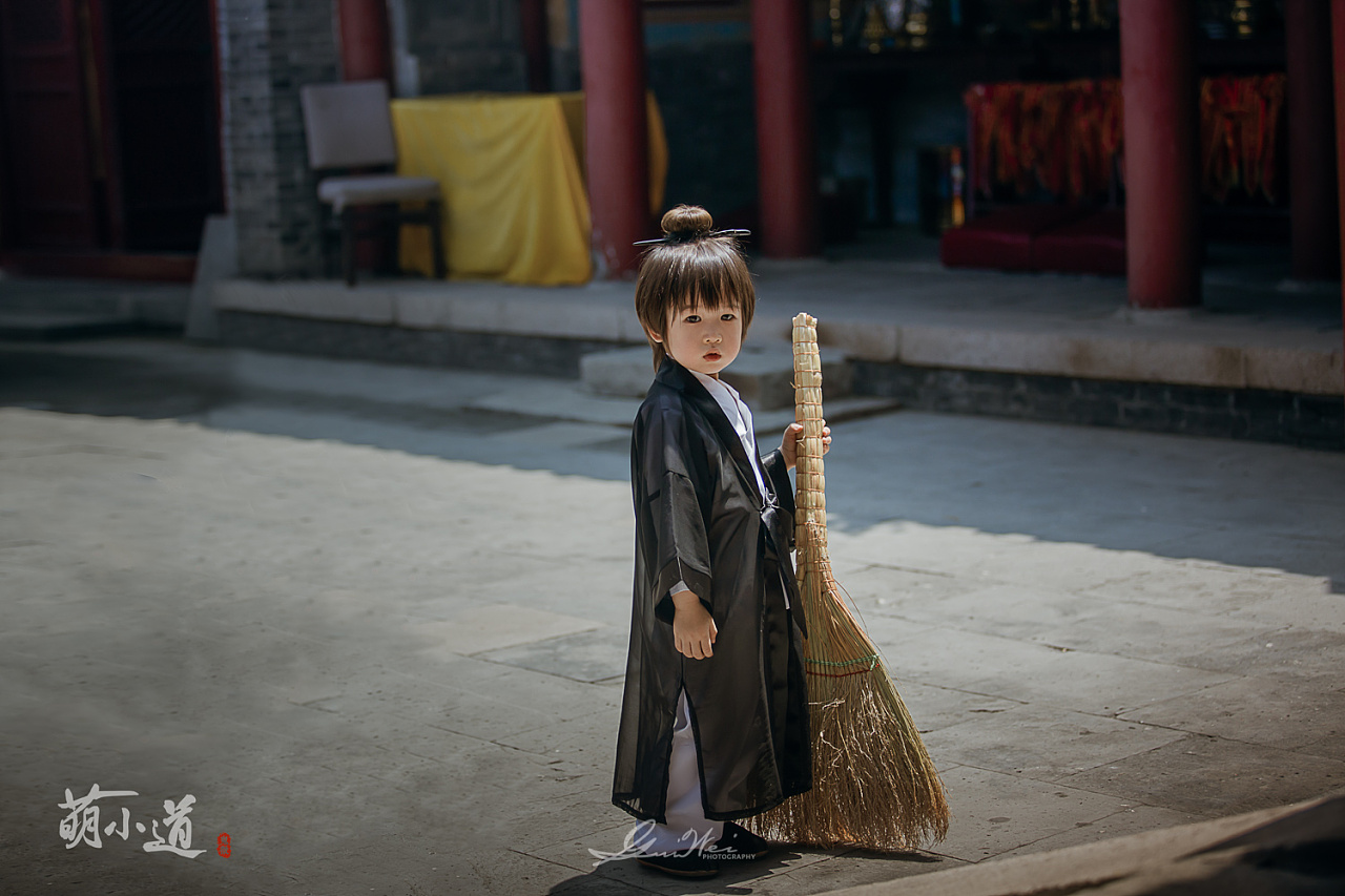 小道士下山|摄影|人像摄影|摄影师鬼微 - 原创作品 - 站酷 (zcool)