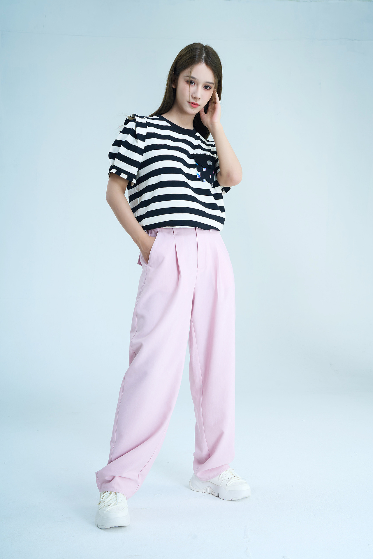 韩系品牌女装lookbook作品 条纹T恤和粉色西裤（图ZMzM5NjU4MDQ4） - 人像摄影 - 站酷设计师不只语言原创素材 - 站酷ZCOOL