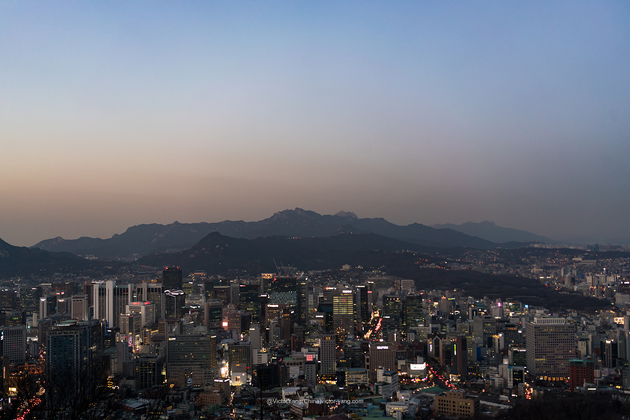 韩国首尔明洞购物街高清图片下载-正版图片500895444-摄图网