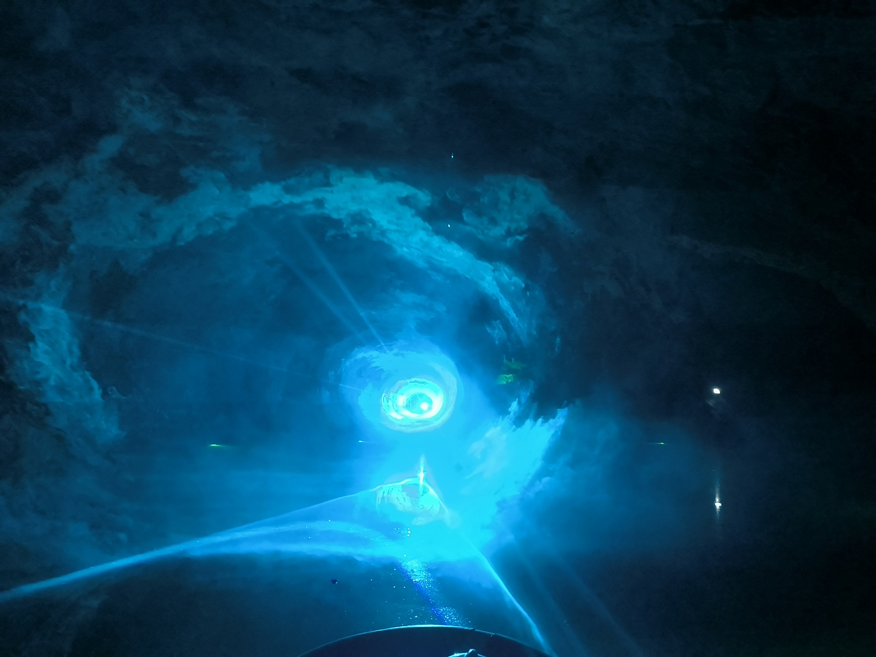 溶洞🦇～（图ZMzcwNzU5NTAw） - 风光摄影 - 站酷设计师N星辰原创素材 - 站酷ZCOOL