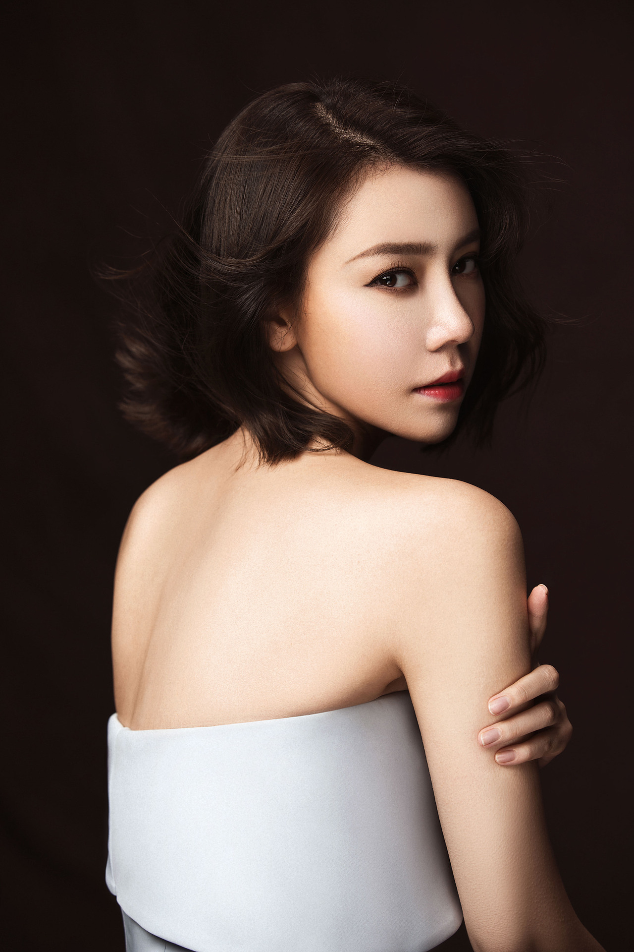 分享收藏弦子-胶片最美姐妹花--贾青,弦子,安又琪不一样的肖像收录