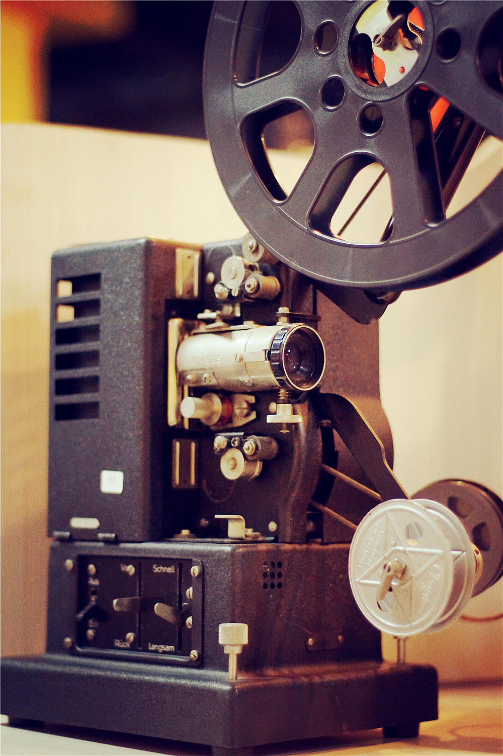 光辉岁月，卧虎藏龙！藏在如皋小县城的老电影收藏馆！（图ZMjM4MjQ2MTI=） - 产品摄影 - 站酷设计师CHEN陳GUO原创素材 - 站酷ZCOOL