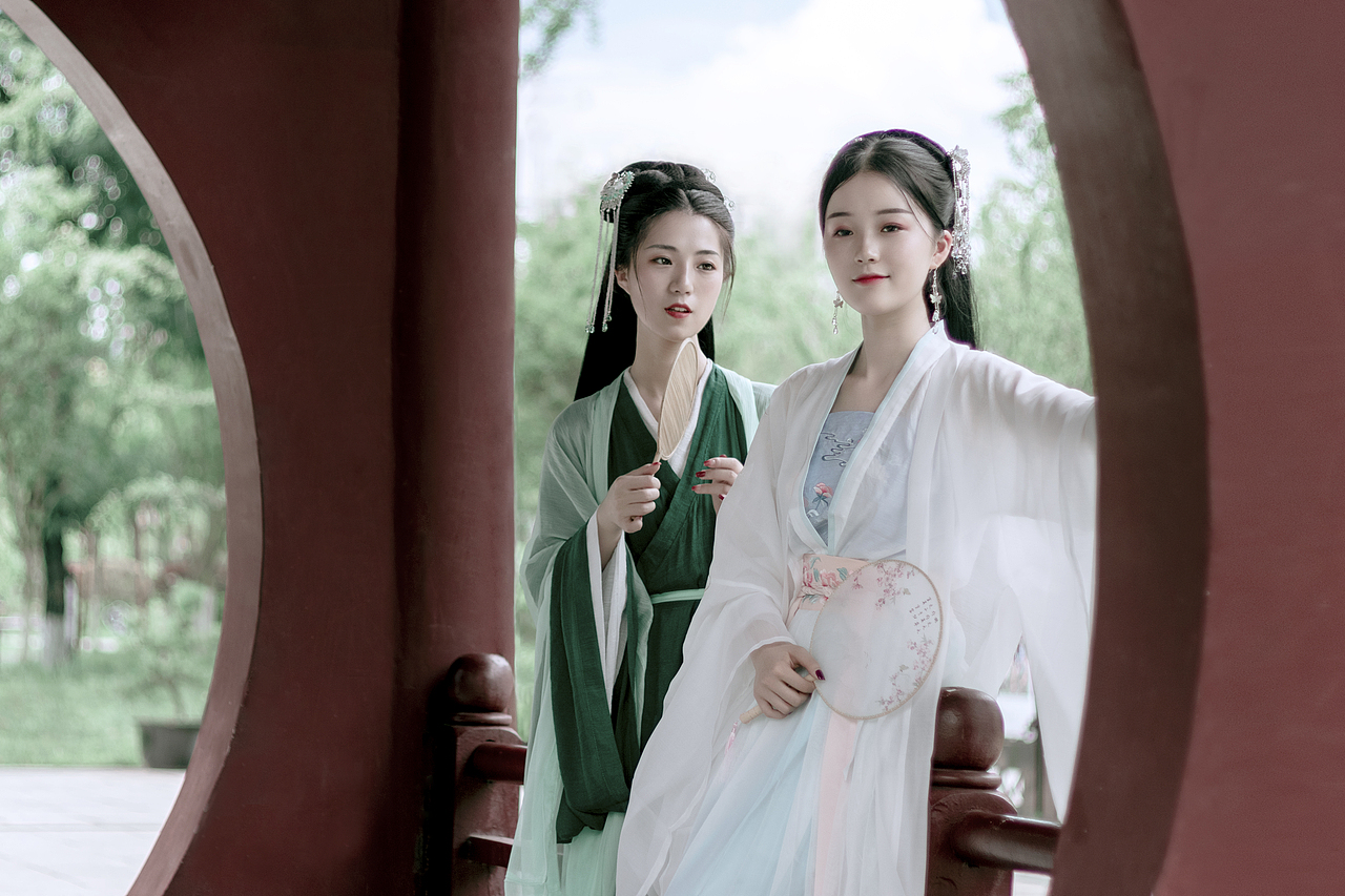 汉服之美4（图ZMTY0OTU1MTgw） - 人像摄影 - 站酷设计师大鱼鲲鹏原创素材 - 站酷ZCOOL