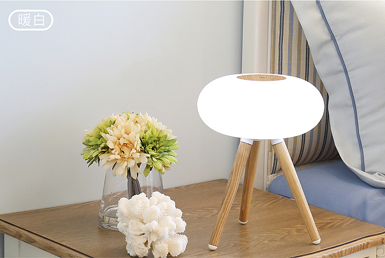 天猫精灵语音控制台灯 手势控制台灯 品牌：小猪会飞