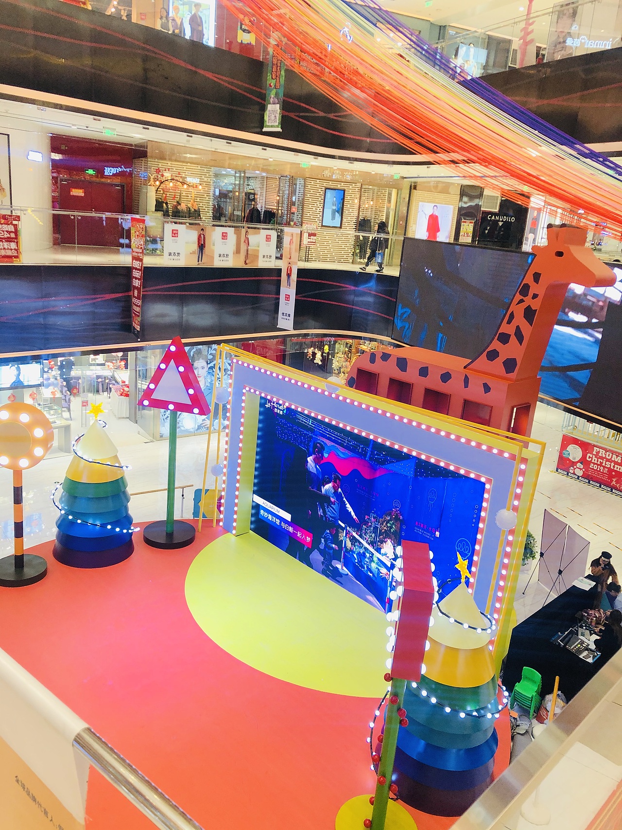 庙会美陈设计标签商场美陈中庭美陈舞台设计作品信息创作时间2020/0