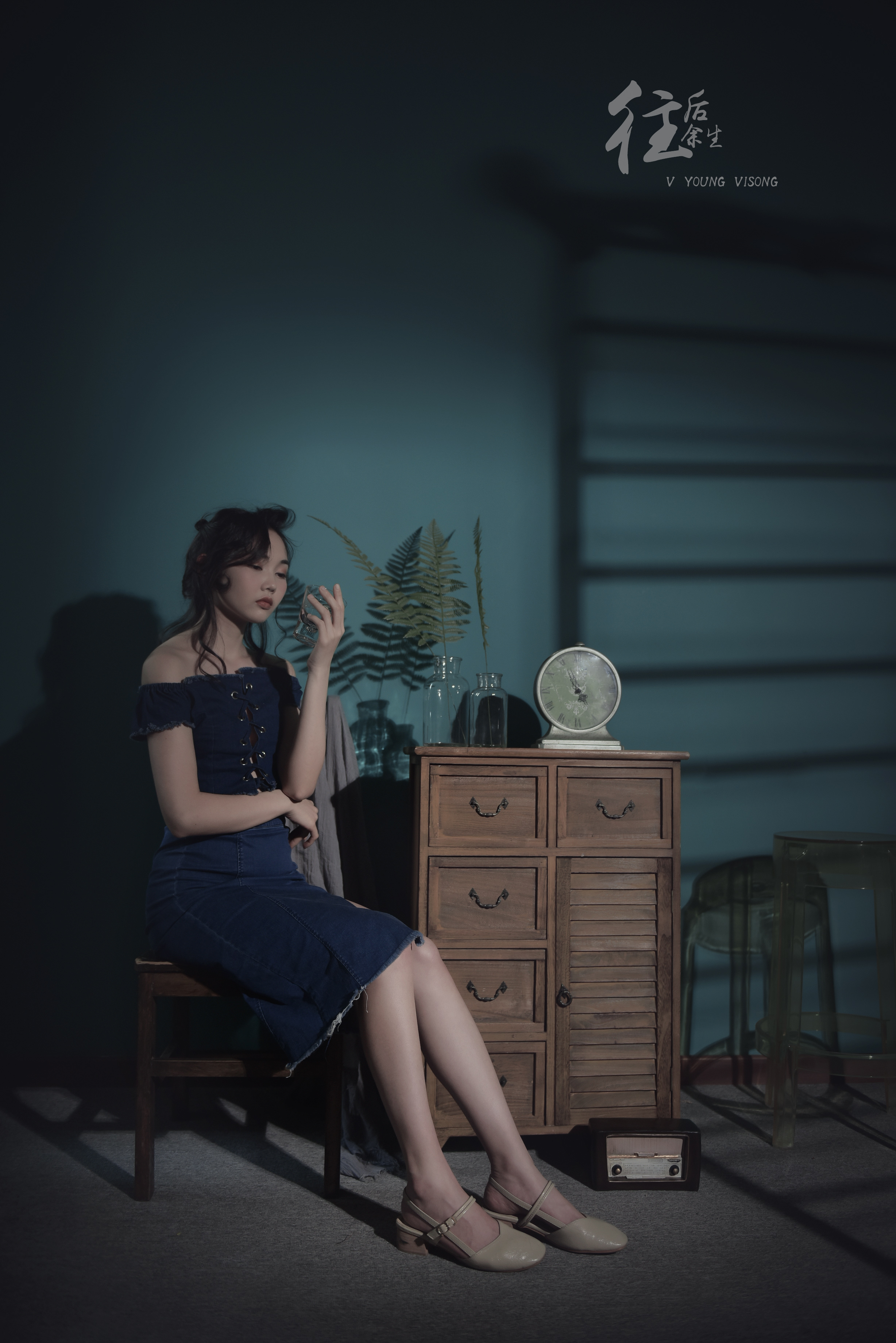 暗调片复古情绪人像摄影 感受光影带来的情绪