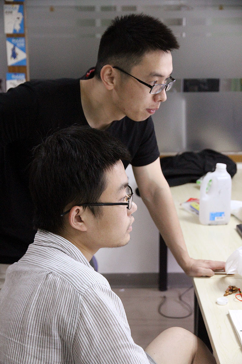 生活组图:祝贺第十一期学员毕业