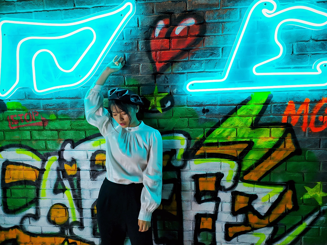 涂鸦墙人像拍摄