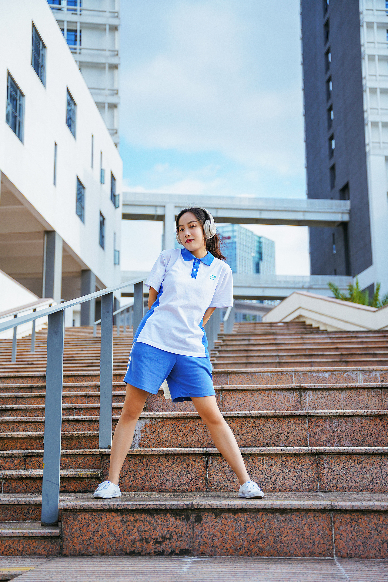 你上高中时听的什么歌（图ZMjc3MDQ2ODA0） - 人像摄影 - 站酷设计师戴小戴Dai原创素材 - 站酷ZCOOL