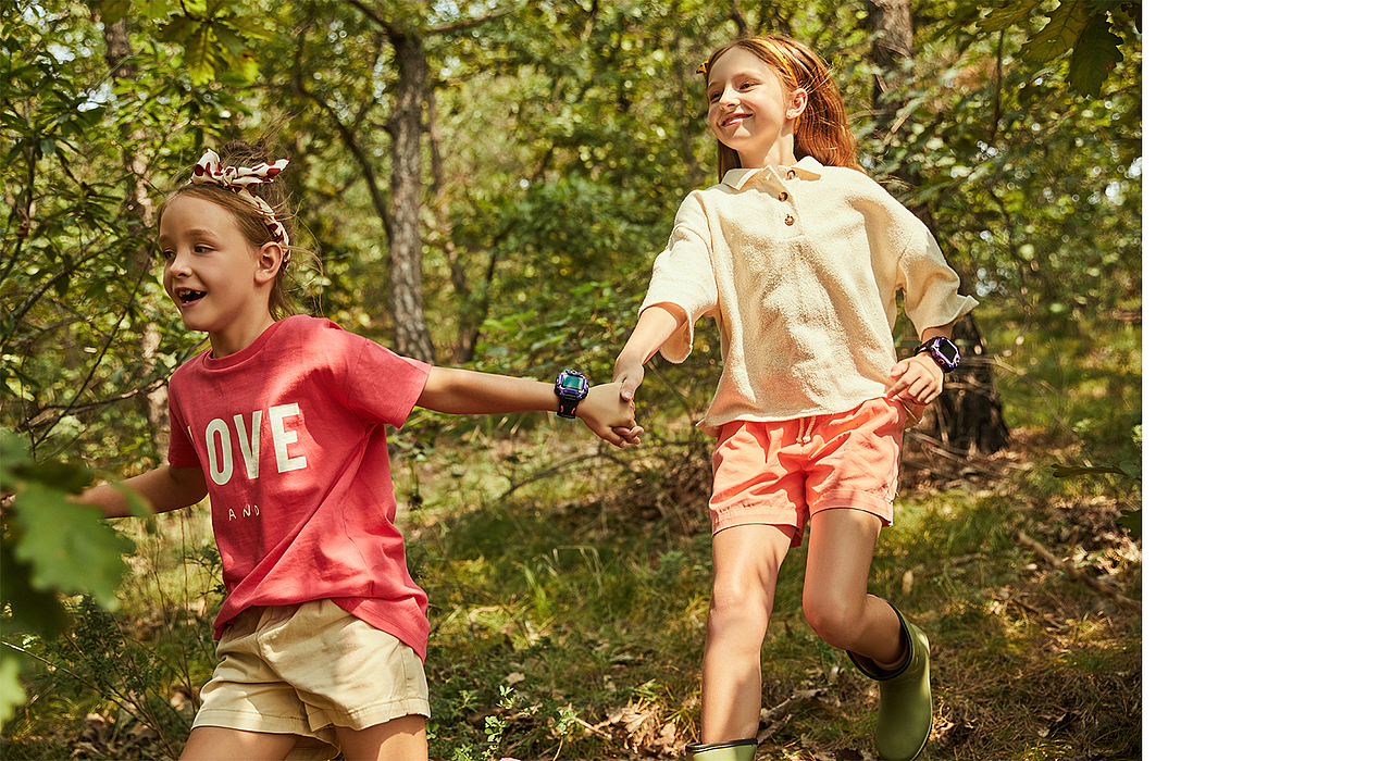 小天才手表（图ZMTg5MDM4MzE2） - 时尚/艺术摄影 - 站酷设计师mooolei原创素材 - 站酷ZCOOL