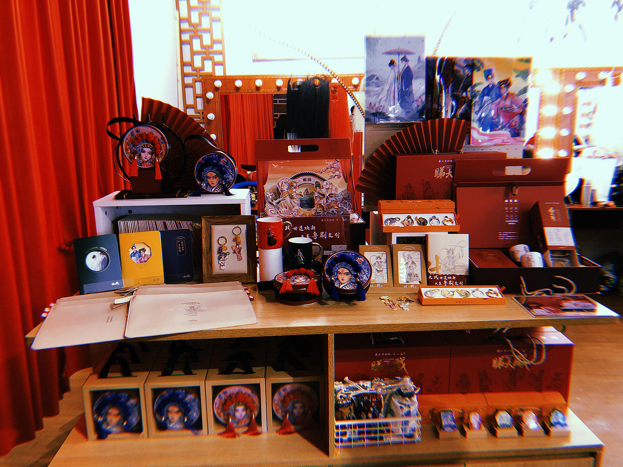 广东粤剧院文创项目之—白蛇传说（图ZMTk0MzMwOTY0） - 商业插画 - 站酷设计师月球工作室原创素材 - 站酷ZCOOL