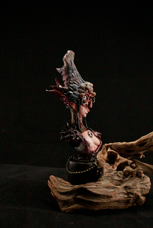 新作品八叶与持国天胸像