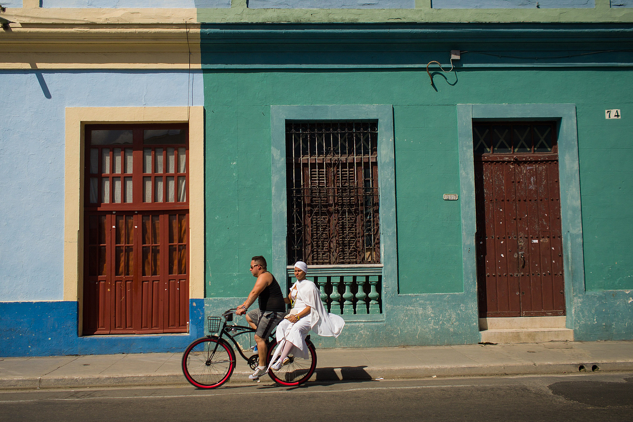 相约在古巴,相聚在《名流》