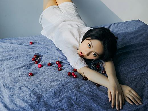 亚麻白