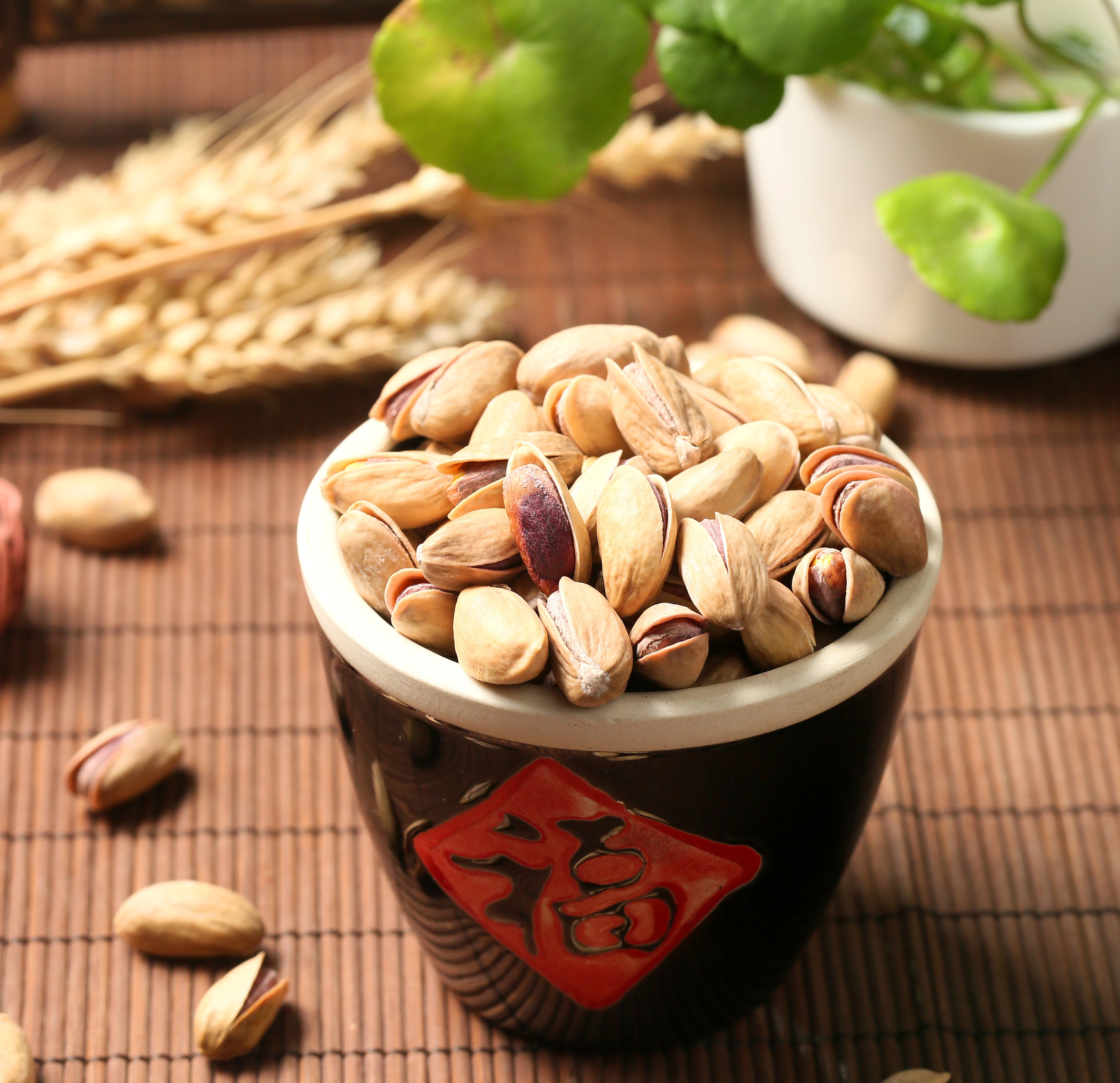 原色开心果摄影|摄影|产品|冬兰ued - 原创作品 - 站酷 (zcool)