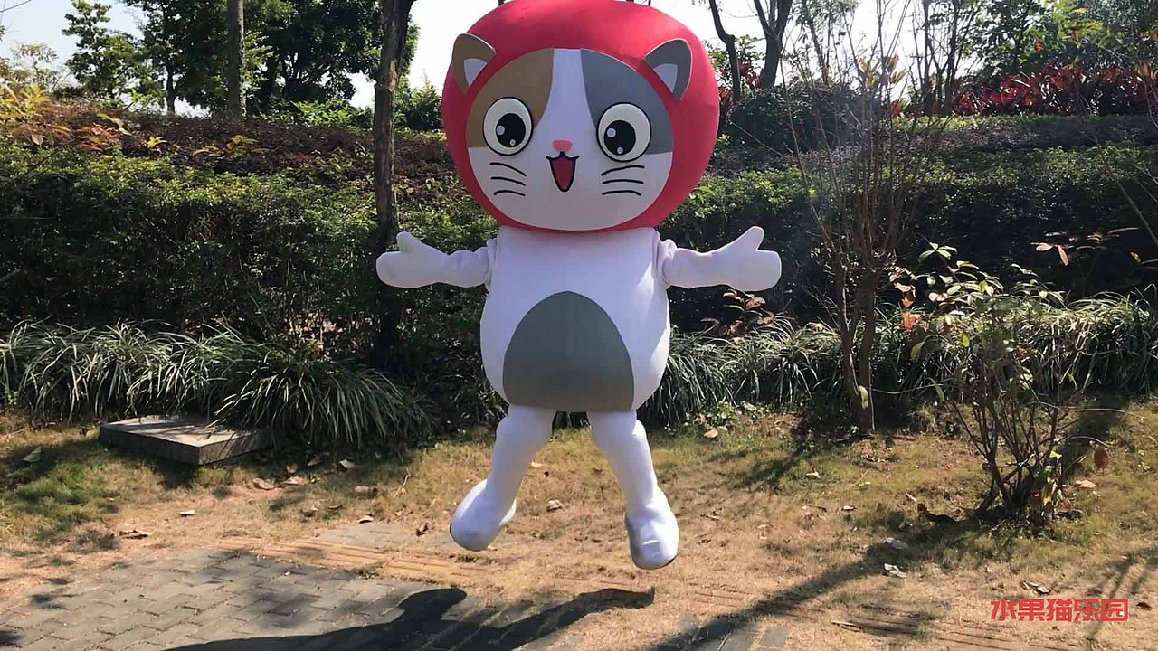 苹果猫人偶--在公园里疯（图ZMTA3MDIyODU2） - 其他摄影 - 站酷设计师水果猫乐园原创素材 - 站酷ZCOOL