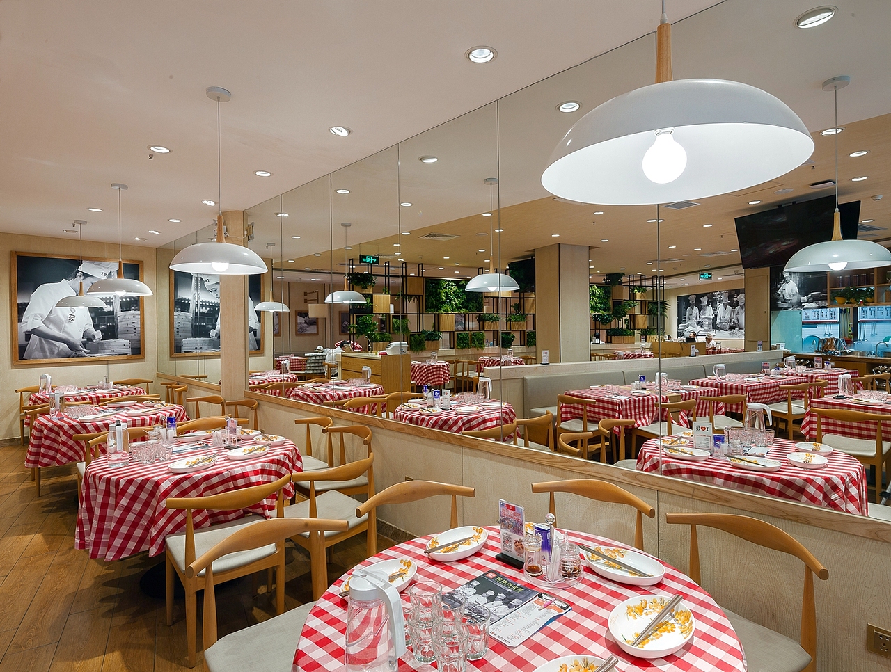 西贝餐厅装修设计,西北的民族菜肴在深圳照样大受欢迎