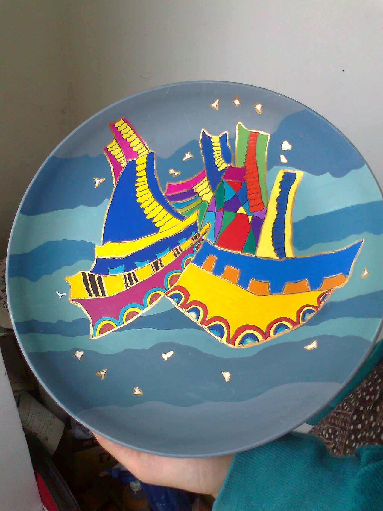 手绘盘子马勺最炫民族风丙烯画