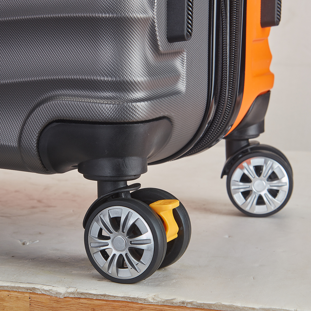 （布光教程）拉杆箱拍摄布光讲解分享 /影拓文化/木头（图ZMjU0NzA5MjY4） - 产品摄影 - 站酷设计师摄影师木头原创素材 - 站酷ZCOOL