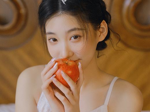 你渴望自己被照亮 却忘了自己也能发光