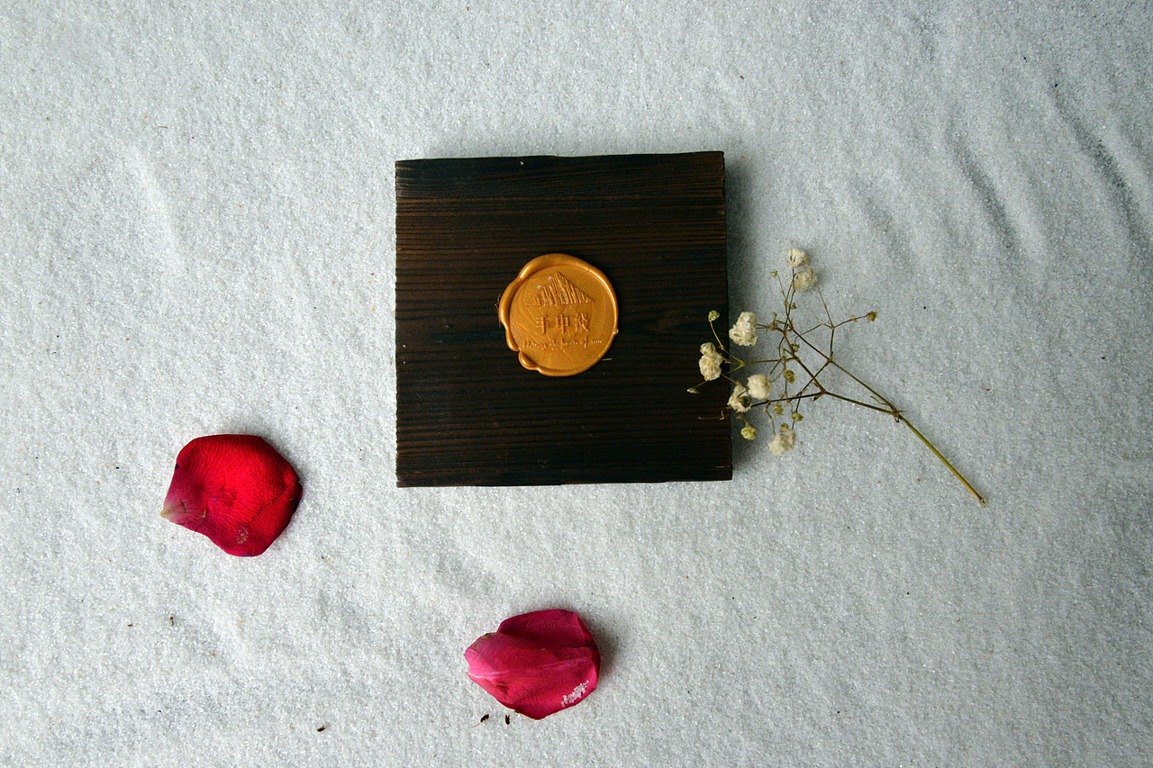 针线之间 母爱流露——《手中线》（图ZNDgzMDcxMTY=） - 生活用品 - 站酷设计师一山設計原创素材 - 站酷ZCOOL