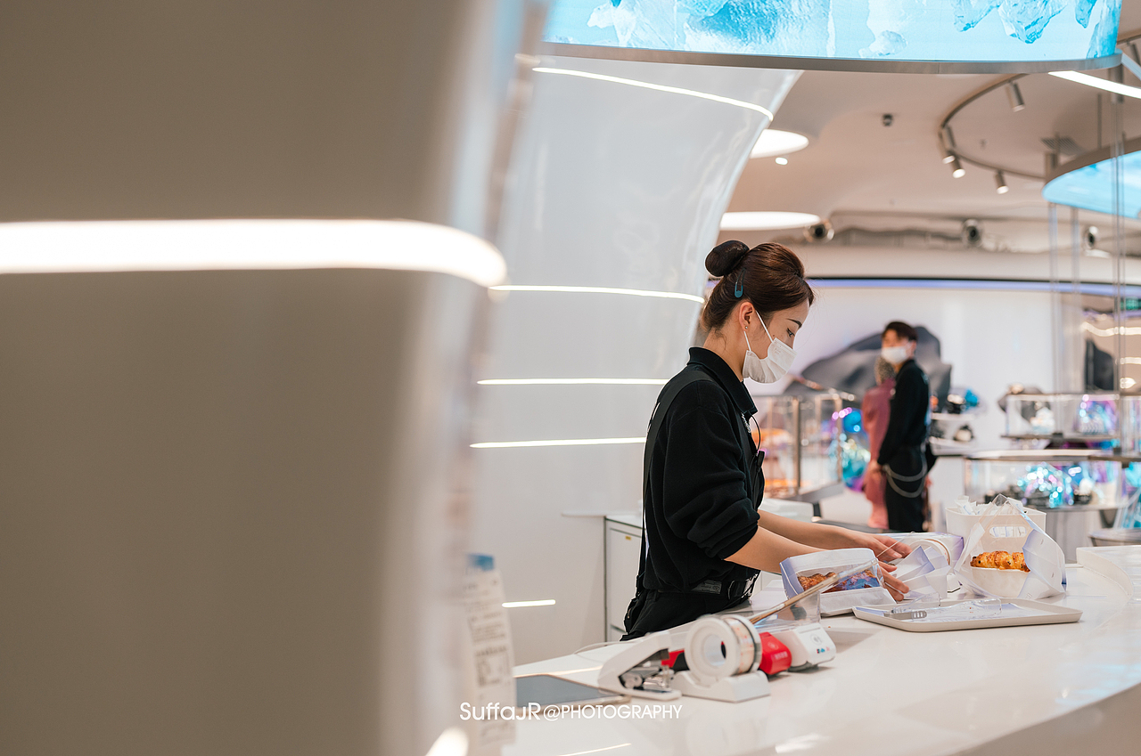 上海扫街20230322（图ZMzM1MTEwMzYw） - 人文/纪实摄影 - 站酷设计师朱尼尔沙发SUFFA原创素材 - 站酷ZCOOL