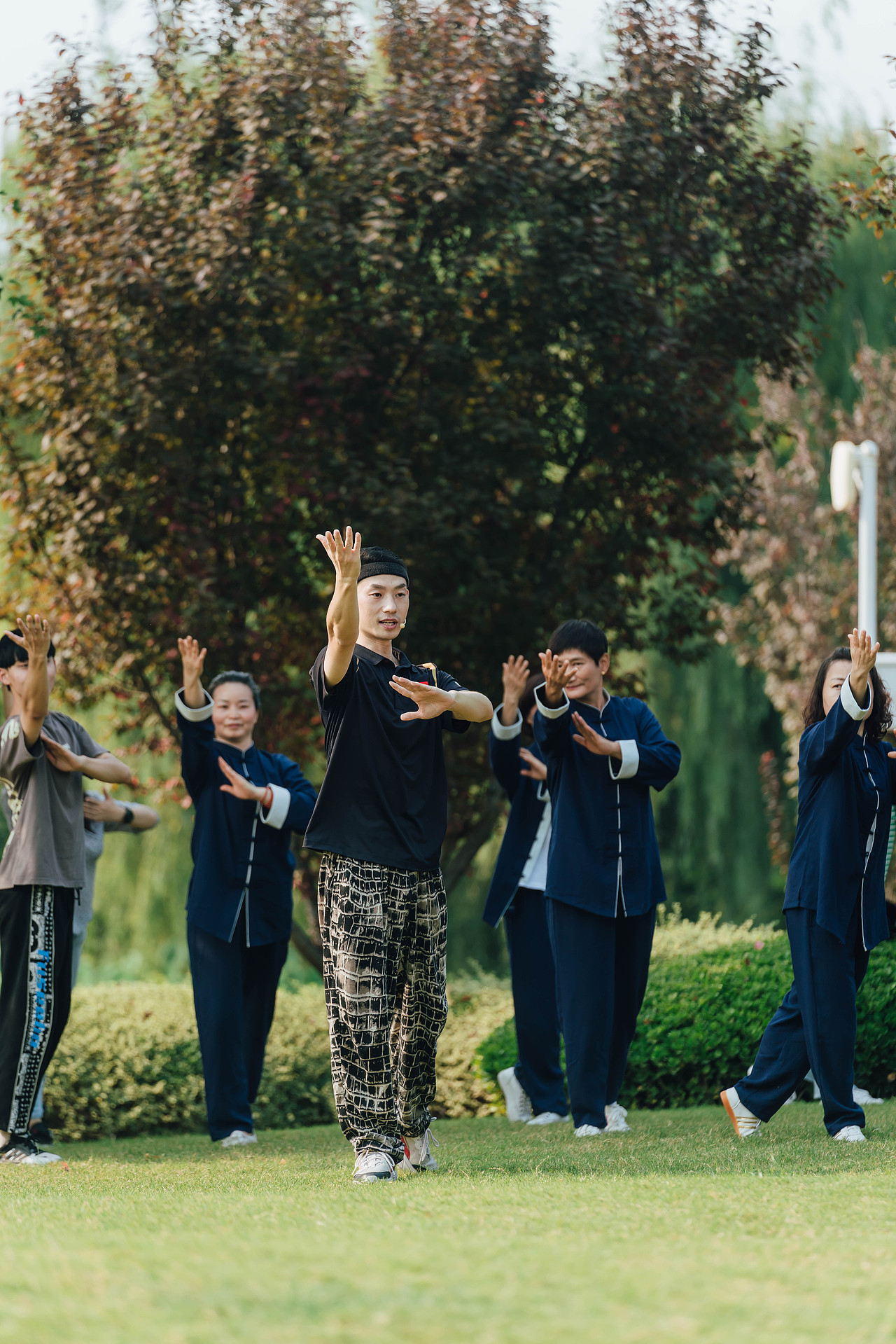 中秋太极活动纪实摄影（图ZMzE3MDMxNTg0） - 人文/纪实摄影 - 站酷设计师李牧严原创素材 - 站酷ZCOOL